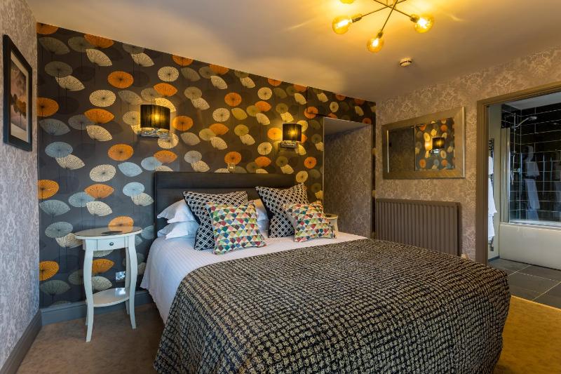 Superior Double Room image 1
