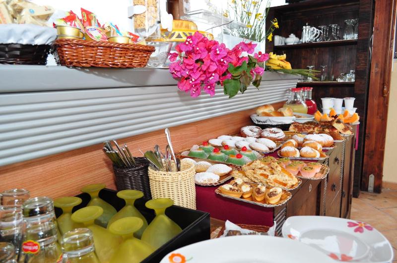 Rooms and Breakfast Zefiro - image 35