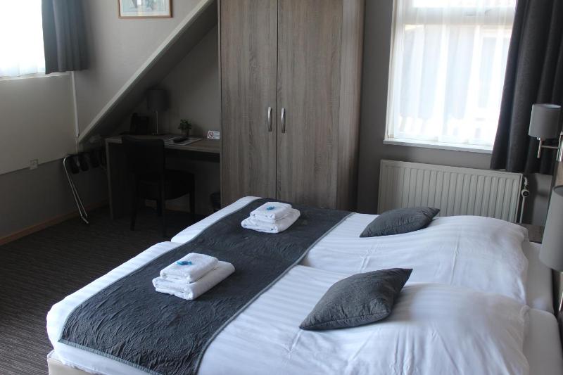 Special Offer - Double Room image 4