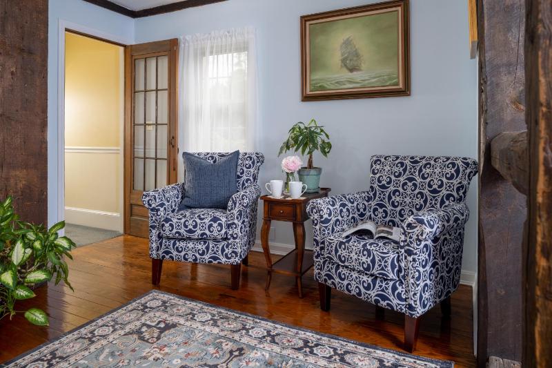 Standard Queen Room image 1
