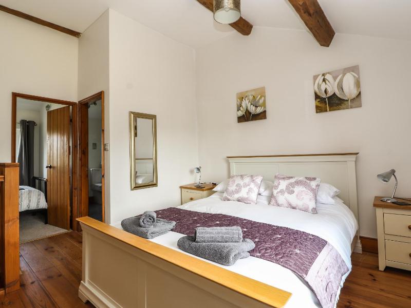 Mill Lane Cottage - image 10