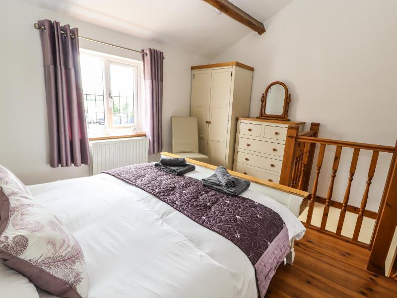 Mill Lane Cottage - image 8