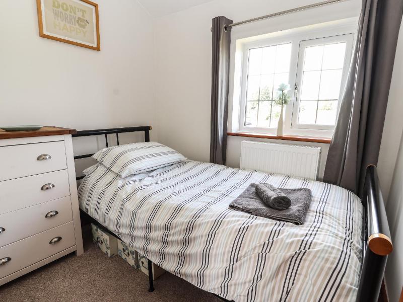 Mill Lane Cottage - image 22