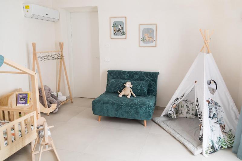 Family Green Suite - image 37