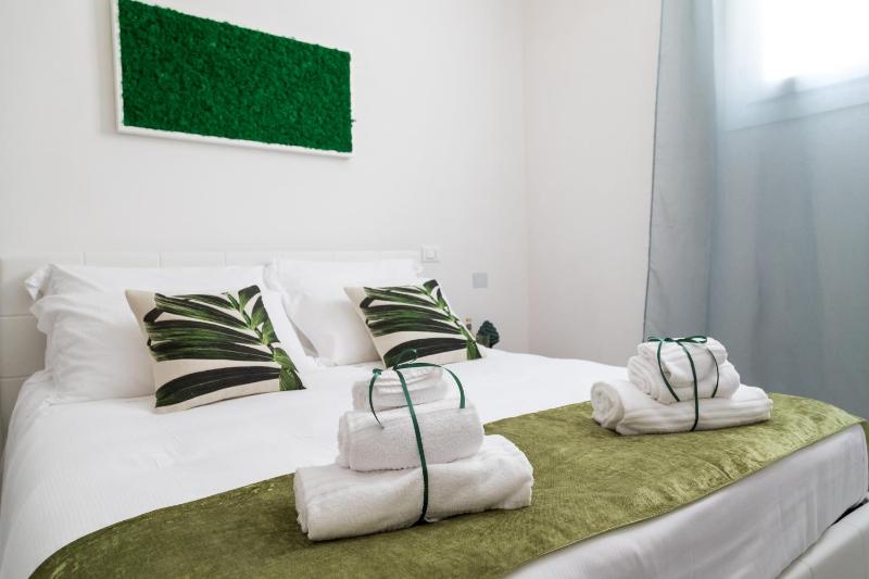 Family Green Suite - image 29