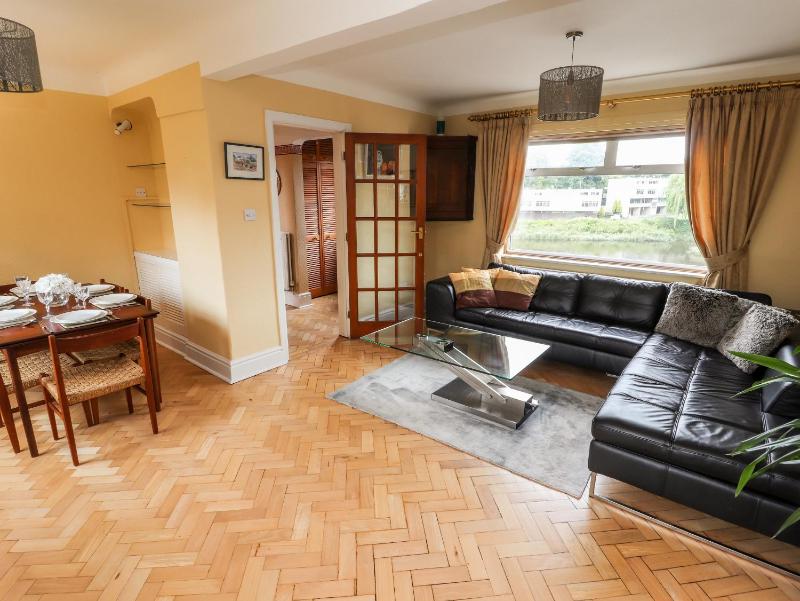 Dee Heights Penthouse - image 26