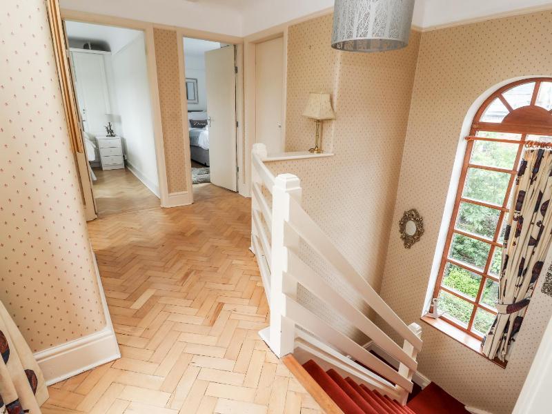 Dee Heights Penthouse - image 36