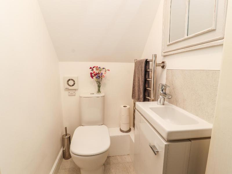 Dee Heights Penthouse - image 33