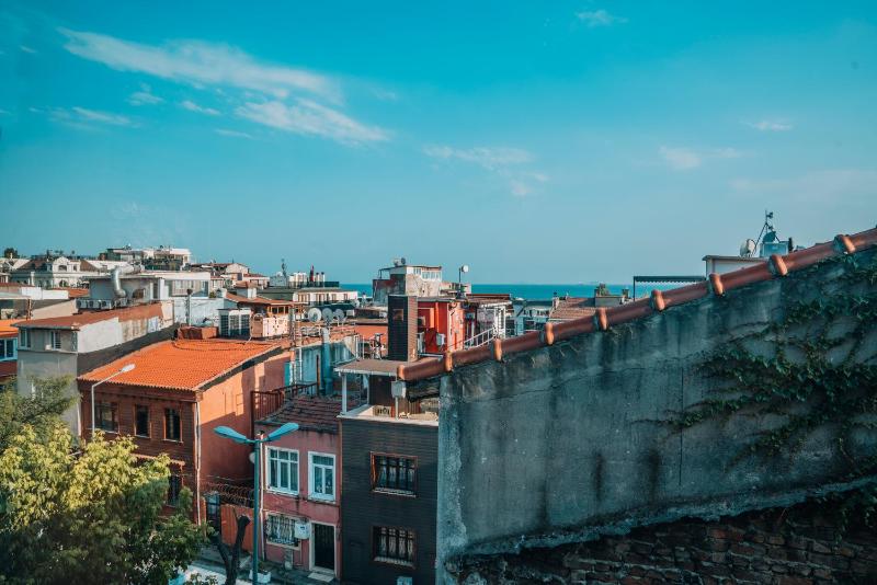 Gulliver Mansion Hotel - image 11