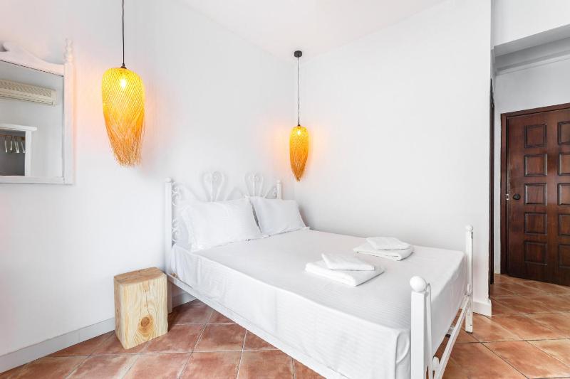 Double or Twin Room image 3