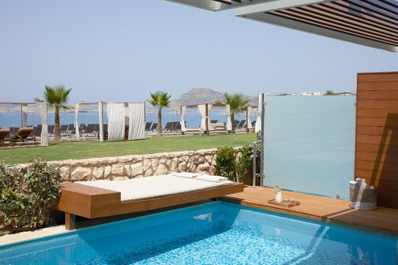Imperial Suite Private Pool Waterfront image 3
