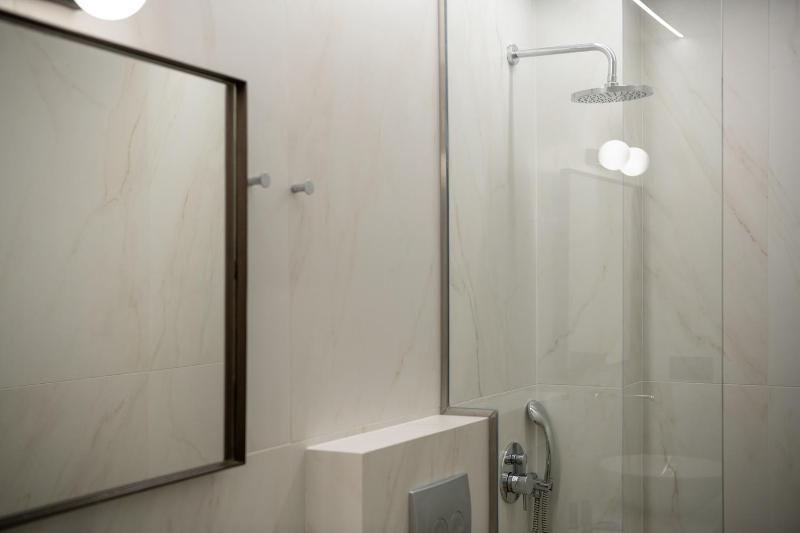 Deluxe Room with Old Town View image 3