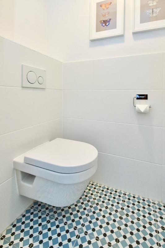One-Bedroom Apartment - Top 3 image 3