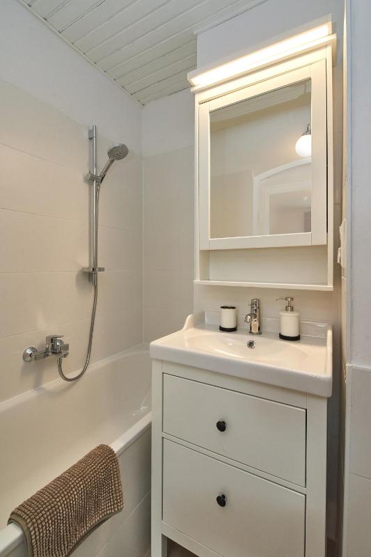 Two-Bedroom Apartment image 4