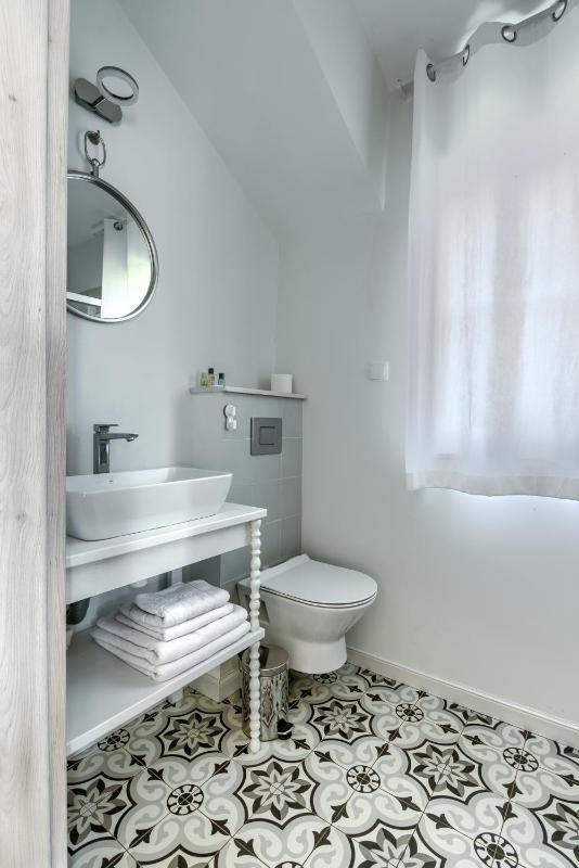 Superior Double Room image 3