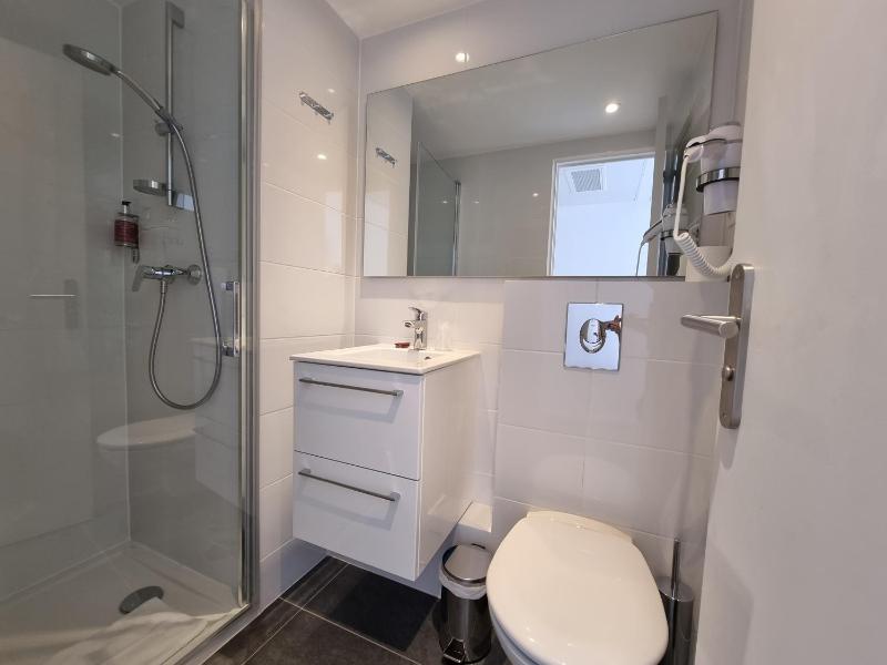 Double Room image 4
