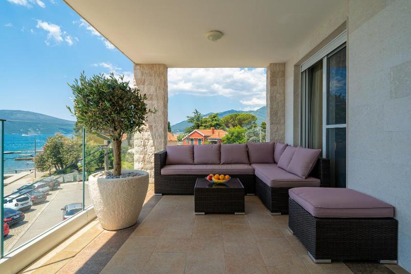 Superior Apartment image 3