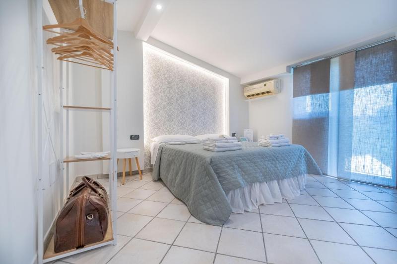 Comfort Double or Twin Room with Balcony image 1