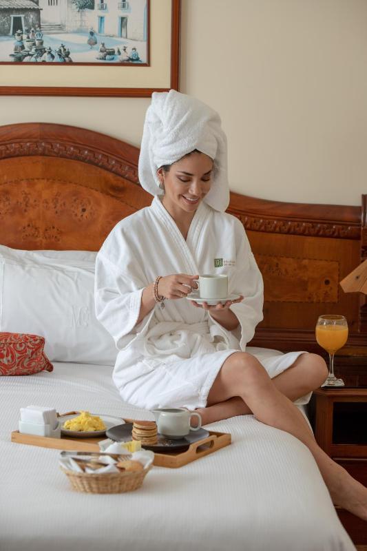 Miraflores Colon Hotel - image 11