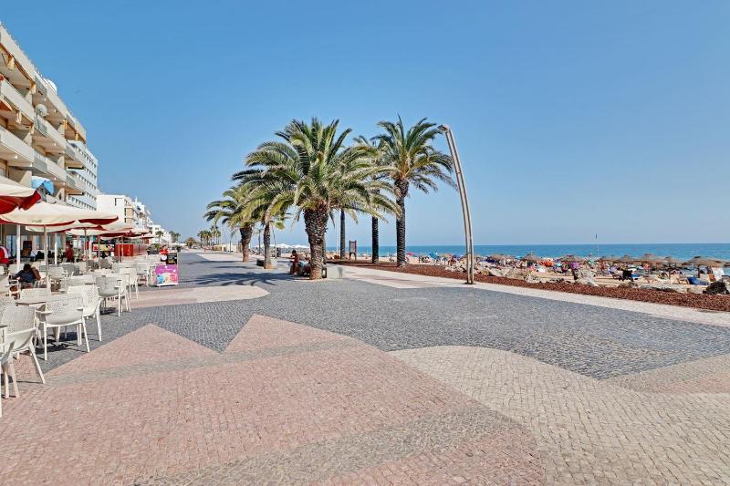 Quarteira Beach & Ocean View by Homing - image 8