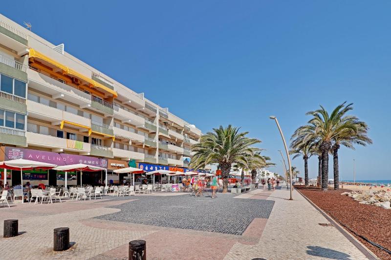 Quarteira Beach & Ocean View by Homing - image 10