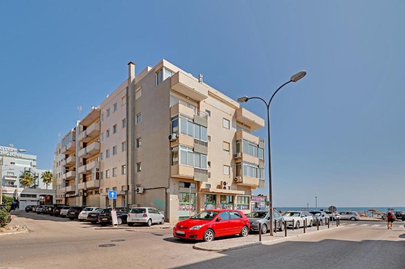 Quarteira Beach & Ocean View by Homing - image 4