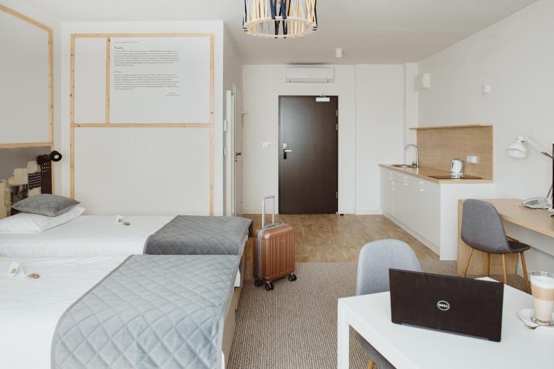 Comfort Twin Room image 3