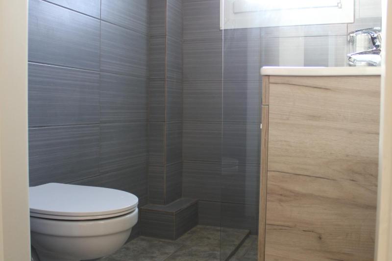 Classic Quadruple Room image 4