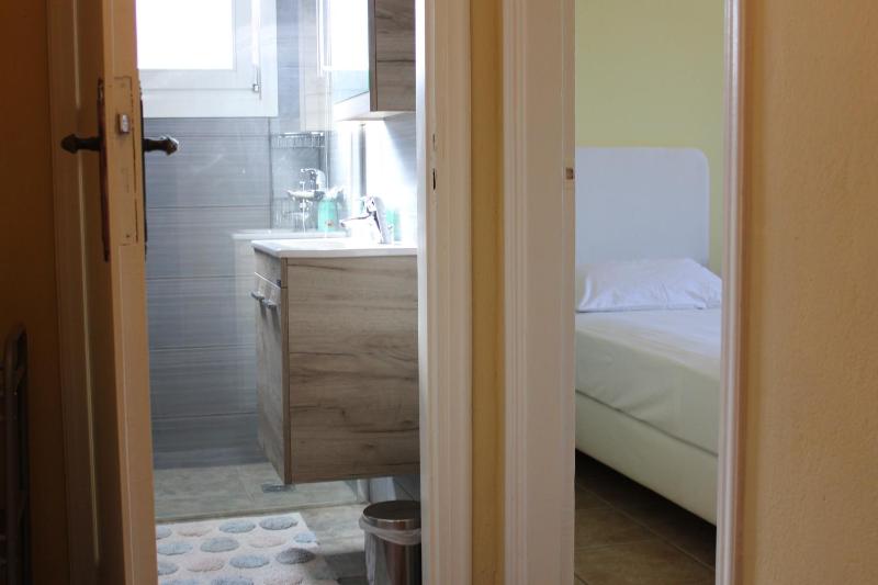 Classic Quadruple Room image 2