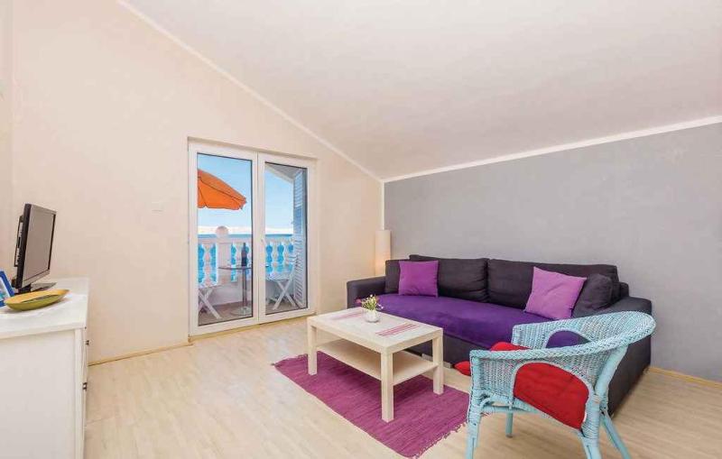 Apartment image 4