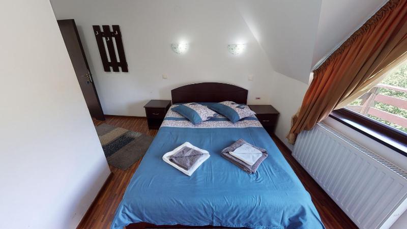 Double Room with Private Bathroom image 4