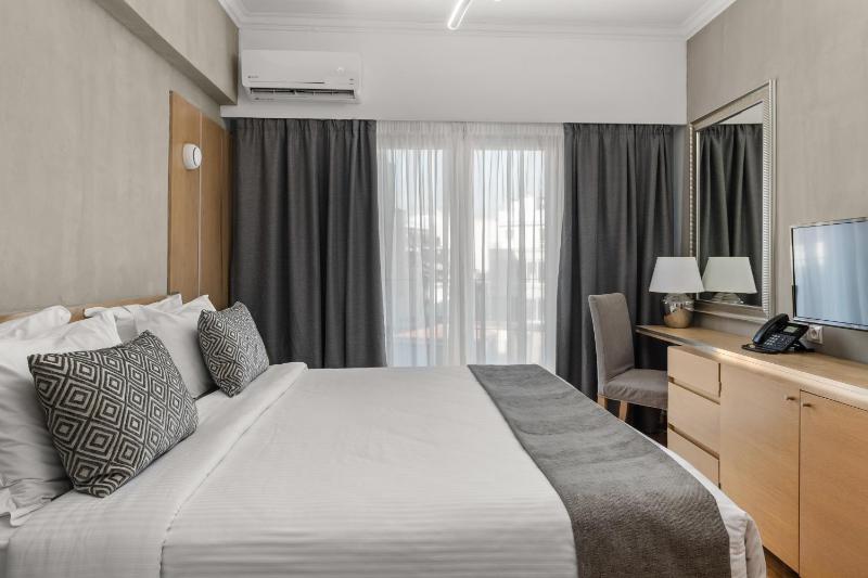 Deluxe Apartment image 2