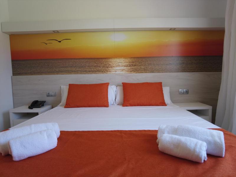 Triple Room image 2