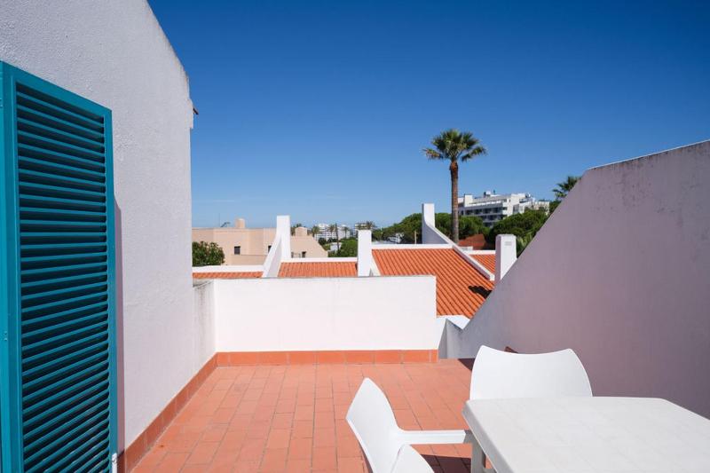 Two-Bedroom Villa image 2