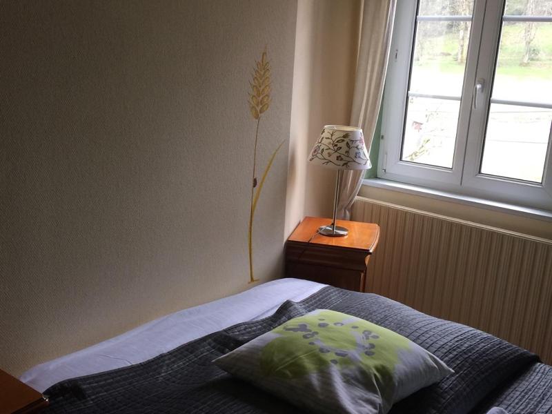 Standard Single Room with Mountain View image 1