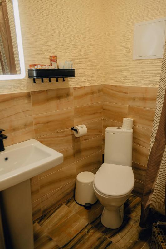 Deluxe Triple Room image 2