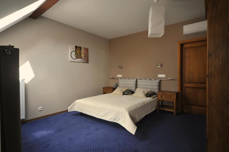 Triple Room with Terrace and Lake View image 2