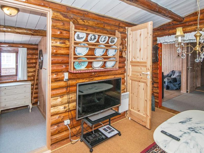Three-Bedroom Holiday Home  image 3