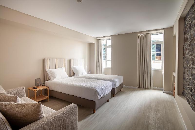 One-Bedroom Suite image 1