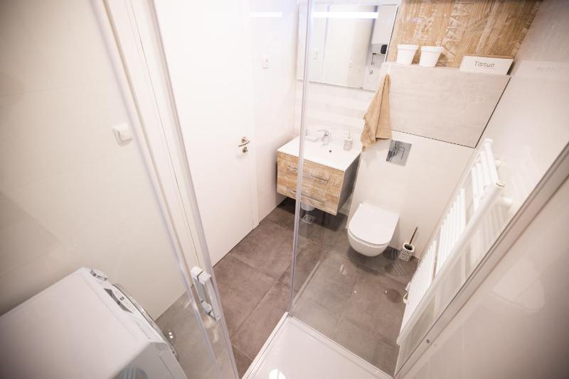 Island View Luxury Apartments - image 29