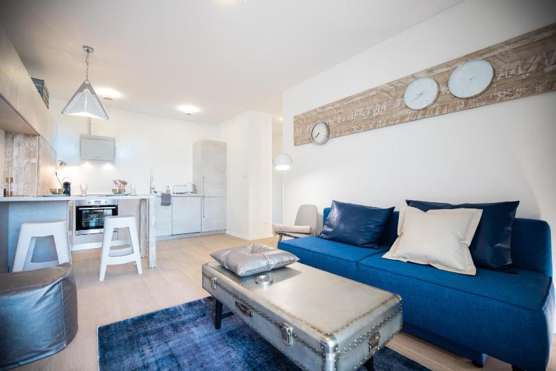 Island View Luxury Apartments - image 28