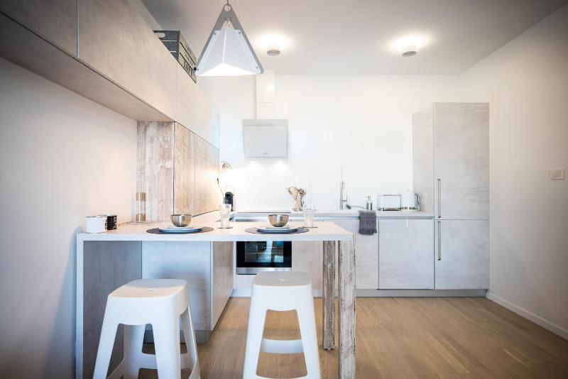 Island View Luxury Apartments - image 34