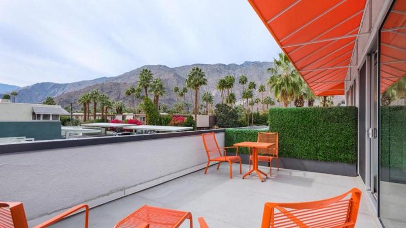The Twist Palm Springs - image 14