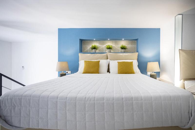 Acquarò Suite Apartments - image 22