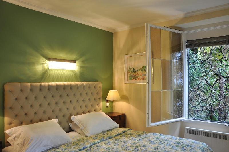 Two-Bedroom Apartment with Terrace image 1