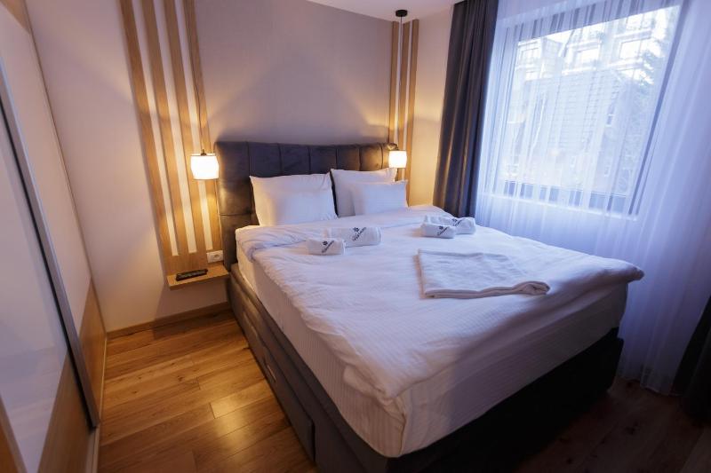 Junior Deluxe Studio with Spa Access image 3