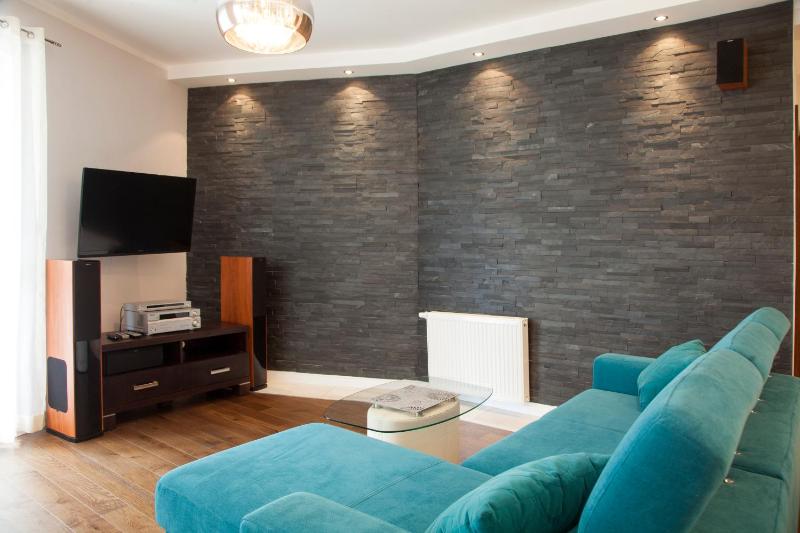 Apartamentowiec Panorama Gór City Center Family&Pet-friendly - image 31
