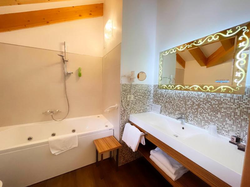 Suite (2 Adults) image 2