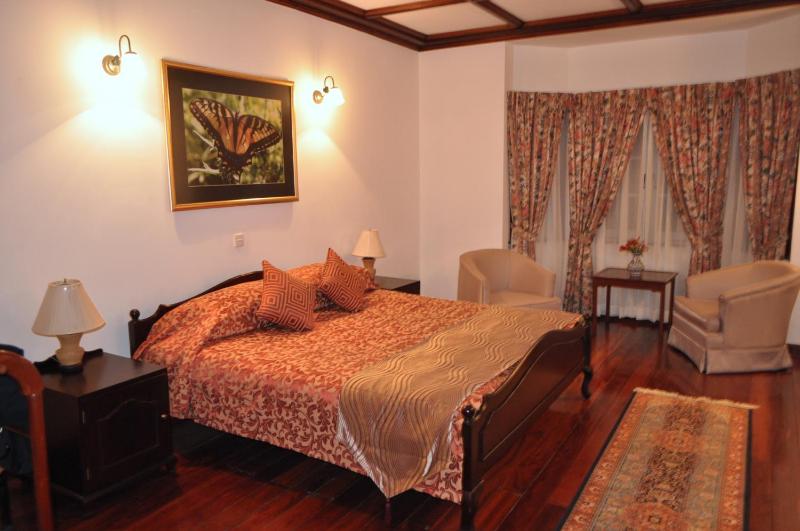 Cocoon Hills - image 8