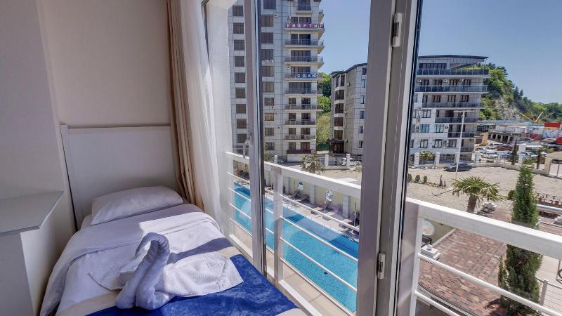 Quadruple Room with Sea View and Balcony image 3